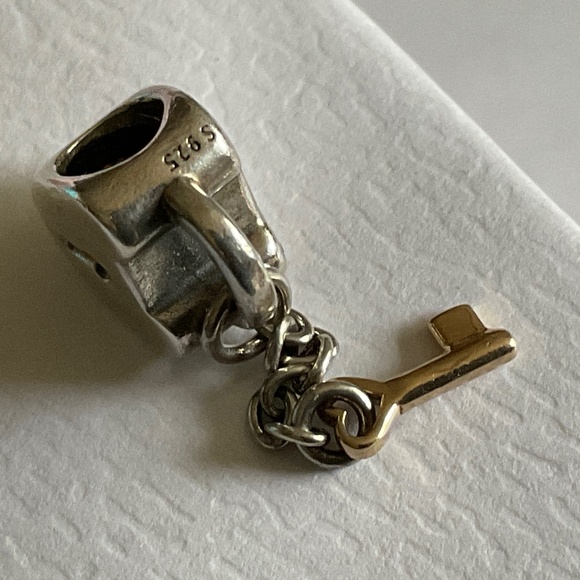 Pandora two tone Key to my Heart charm with 14k gold key - Picture 6 of 6